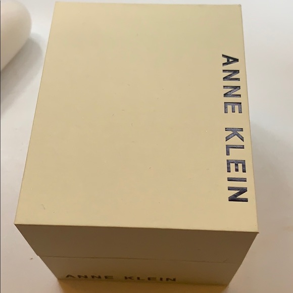 Anne klein - Picture 2 of 2